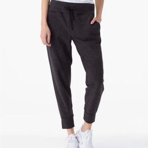Lole Heather Gray Cropped Joggers